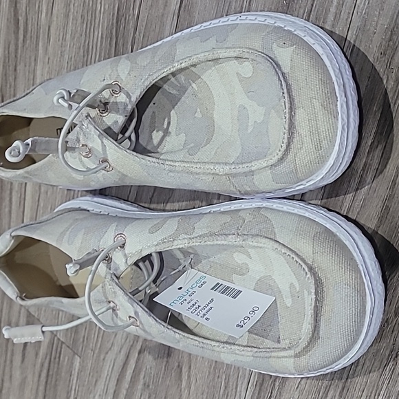 Slip on shoes Maurice's New w/tag - Picture 1 of 6